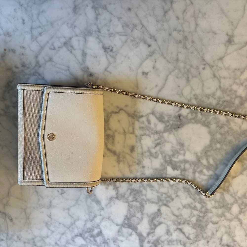 Tory Burch Cross-Body Shoulder Bag. Great Condition! Discontined Robinston style